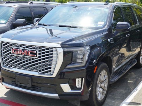 Used 2022 GMC Yukon XL Denali AWD/4WD image 1