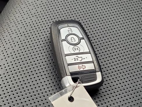 Used 2022 Ford F150 Lariat image 25