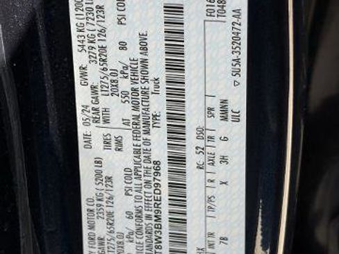 Certified 2024 Ford F350 Platinum w/ FX4 Off-Road Package image 33