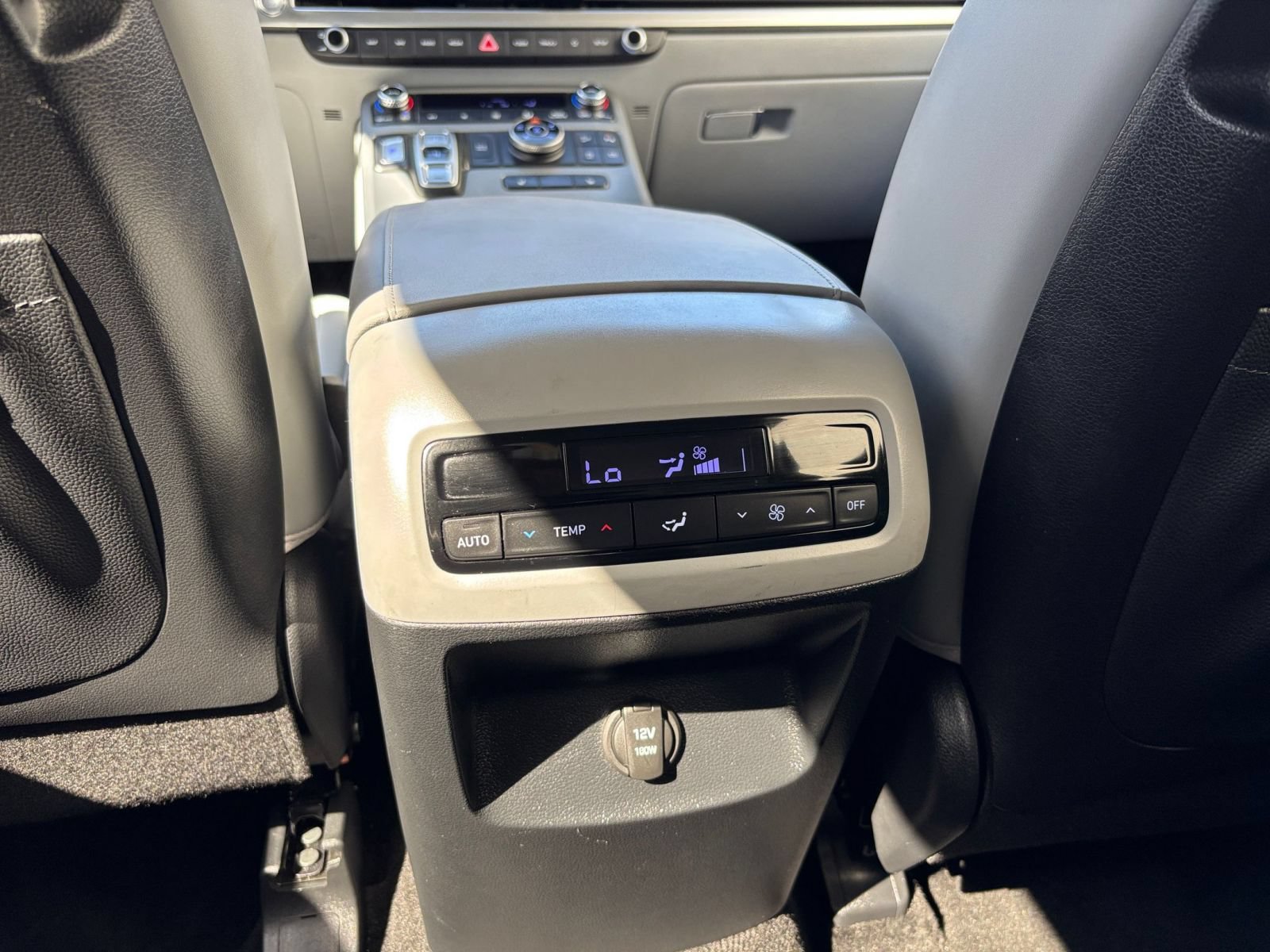 Used 2025 Hyundai Palisade SEL AWD/4WD image 25