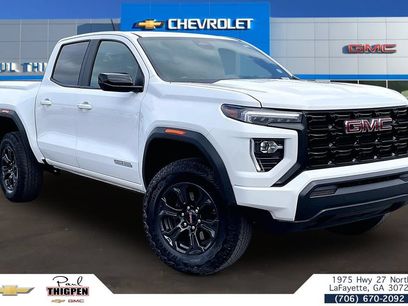 Used 2025 GMC Canyon Elevation