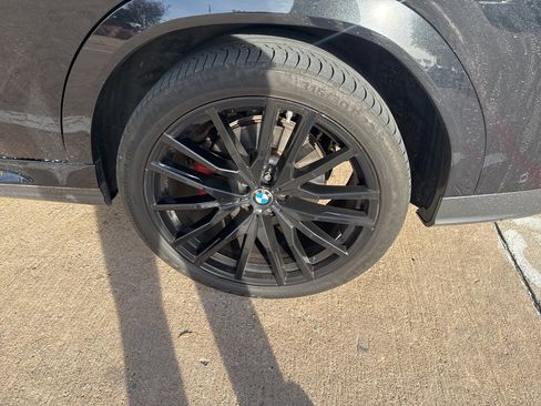 Used 2023 BMW X6 xDrive40i w/ Executive Package image 5