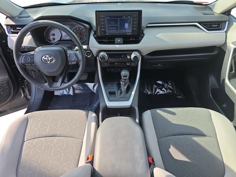Certified 2022 Toyota RAV4 XLE image 9