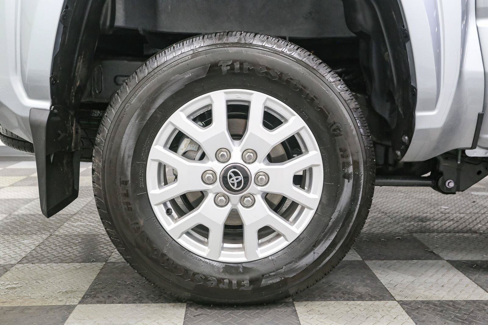 Used 2026 Toyota Tacoma SR5 AWD/4WD image 16