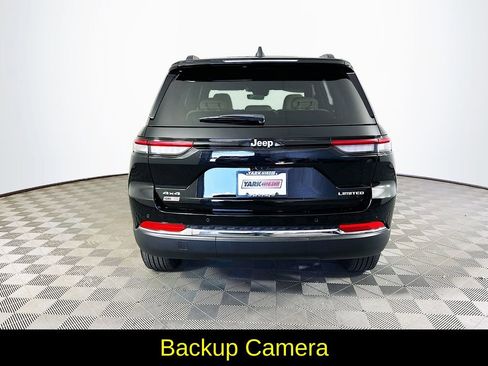Used 2025 Jeep Grand Cherokee Limited AWD/4WD image 9