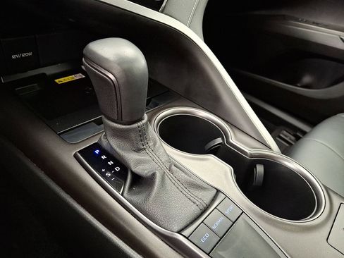 Certified 2023 Toyota Camry SE w/ Cold Weather Package FWD image 4
