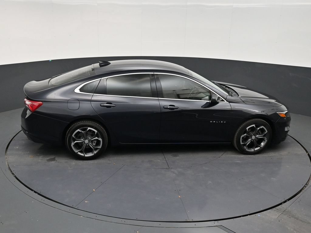 Used 2022 Chevrolet Malibu LT FWD image 17