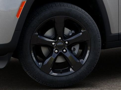 New 2026 Jeep Grand Cherokee L Limited image 8