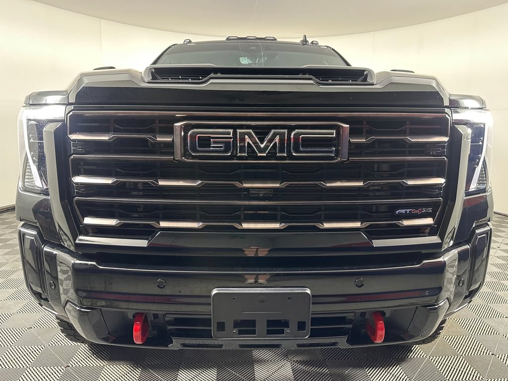 Used 2025 GMC Sierra 2500 AT4X AWD/4WD image 8