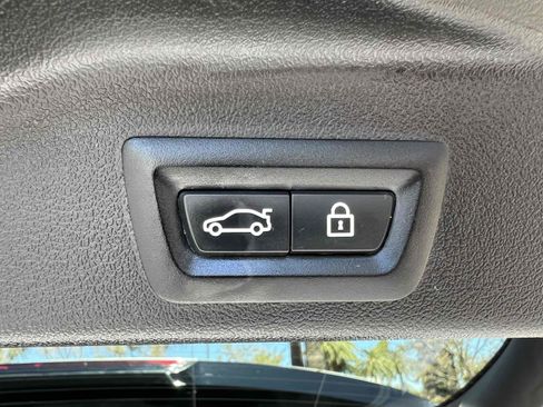 Used 2019 BMW X5 xDrive40i w/ Convenience Package AWD/4WD image 51