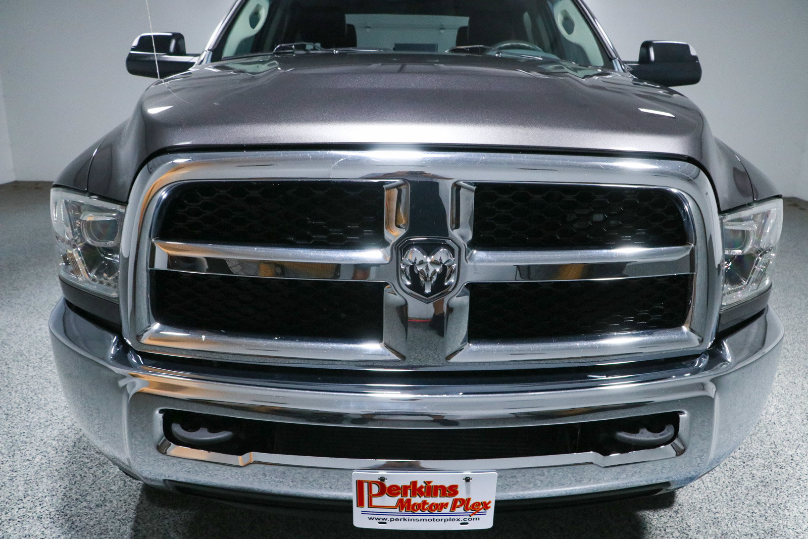 Used 2015 RAM 2500 Tradesman w/ Chrome Appearance Group AWD/4WD image 4