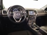Used 2021 Jeep Grand Cherokee Laredo image 2