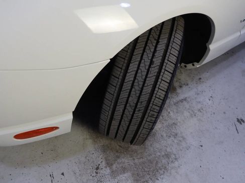 Used 2003 Ford Thunderbird image 11