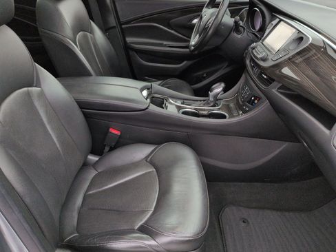 Used 2019 Buick Envision Essence image 25