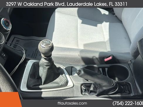 Used 2016 Toyota Corolla L FWD image 21