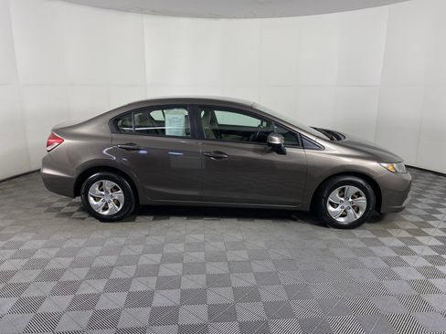 Used 2013 Honda Civic LX image 2