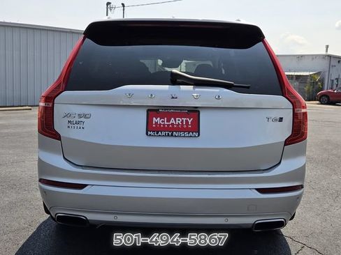Used 2017 Volvo XC90 T6 Momentum w/ Vision Package AWD/4WD image 4
