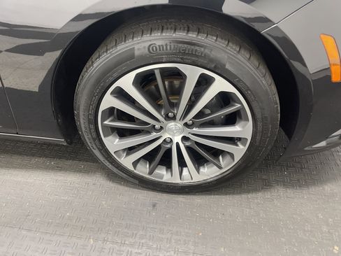 Used 2019 Buick Regal Preferred image 27