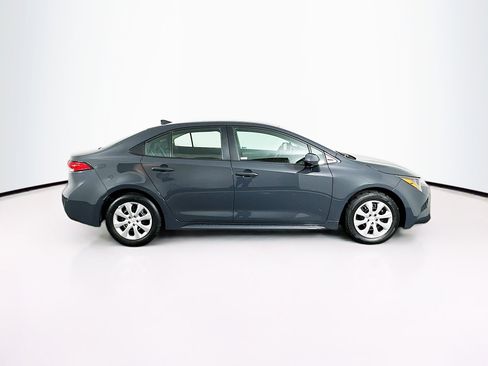 Used 2025 Toyota Corolla LE image 10