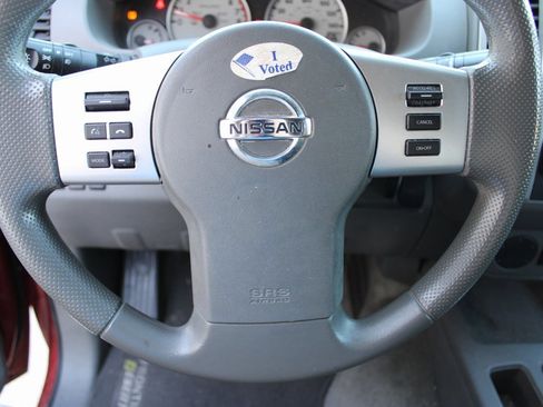 Used 2016 Nissan Frontier Desert Runner image 10