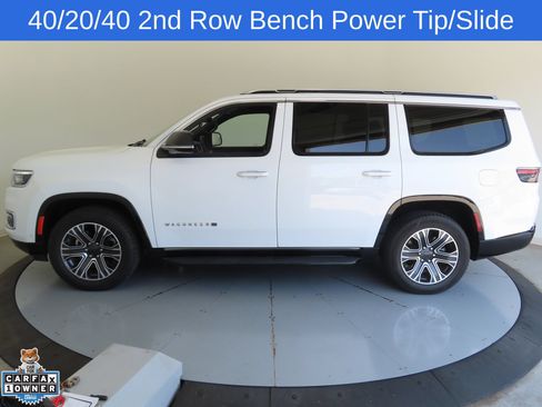Used 2024 Jeep Wagoneer Series II w/ Flexible Seating Group RWD image 7