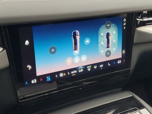 New 2026 Lincoln Navigator Reserve AWD/4WD image 23