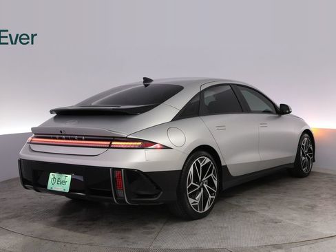 Used 2025 Hyundai Ioniq 6 SEL RWD image 3