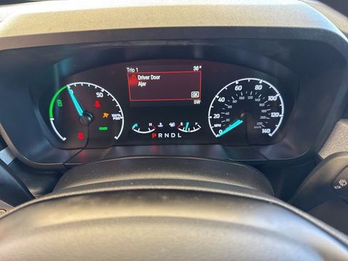 Used 2023 Ford Maverick XLT image 17