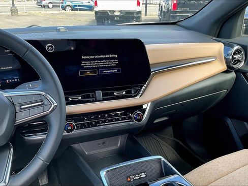 New 2026 Chevrolet Equinox ACTIV image 8