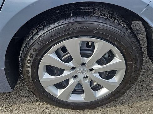 Used 2023 Toyota Corolla LE image 8
