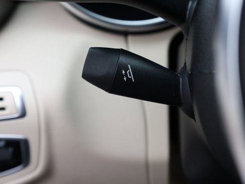 Used 2021 Mercedes-Benz C 300 4MATIC Sedan image 39