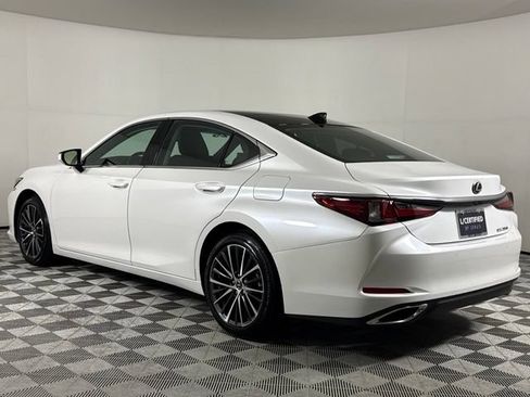 Used 2025 Lexus ES 350 w/ Premium Package FWD image 7