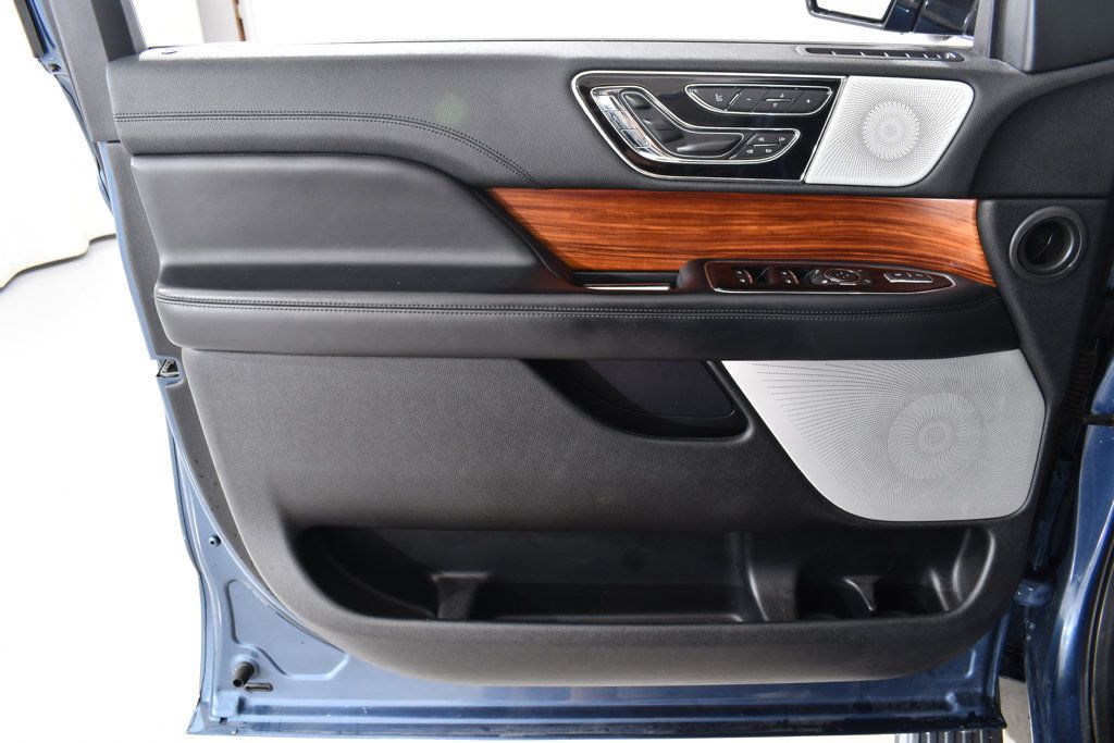 Used 2019 Lincoln Navigator L Reserve AWD/4WD image 26