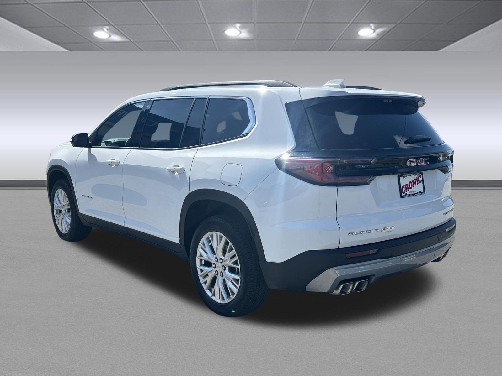 Used 2026 GMC Acadia Elevation w/ Elevation Premium Package FWD image 5