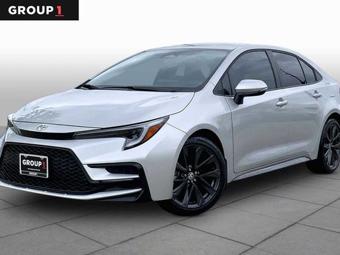 Used 2025 Toyota Corolla SE FWD image 1