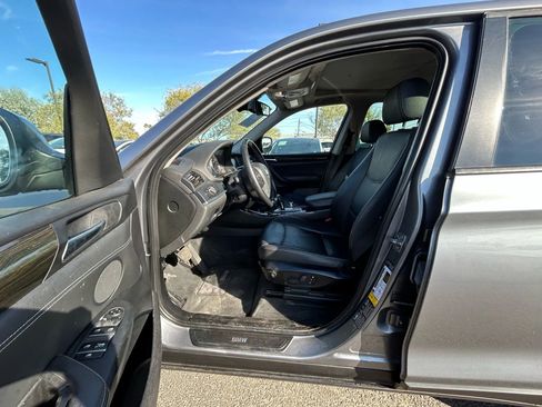 Used 2011 BMW X3 xDrive28i w/ Premium Pkg image 9