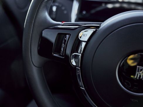 Used 2015 Rolls-Royce Wraith image 49