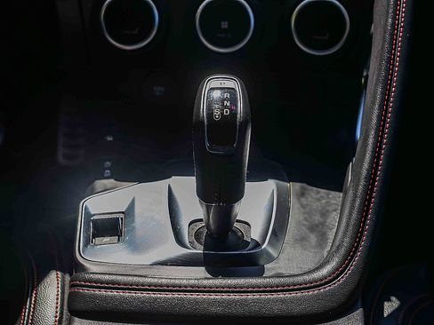 Used 2020 Jaguar E-PACE Checkered Flag AWD/4WD image 12