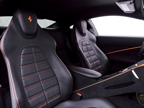 Used 2021 Ferrari Roma RWD image 53