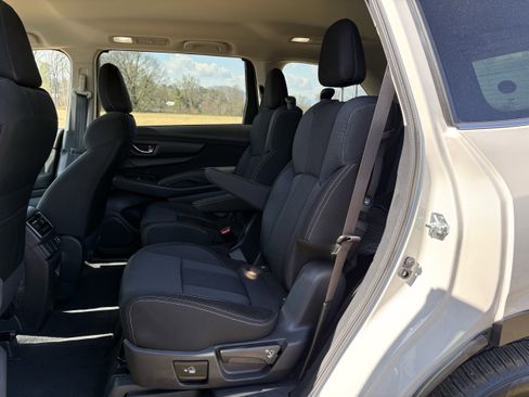 Certified 2025 Subaru Ascent Premium AWD/4WD image 32