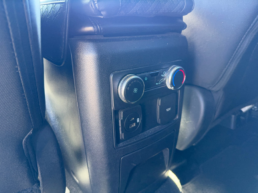 Used 2022 Ford Explorer XLT AWD/4WD image 25