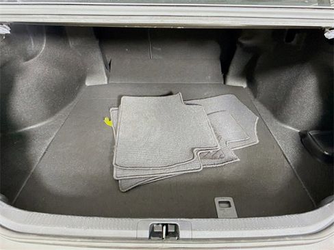 Certified 2022 Toyota Camry SE image 23