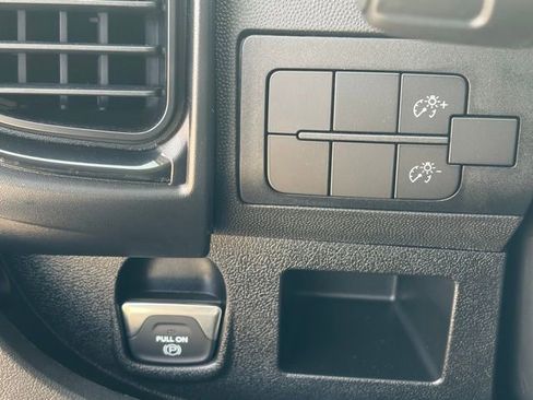 Used 2024 RAM ProMaster 3500 w/ Power Group image 25