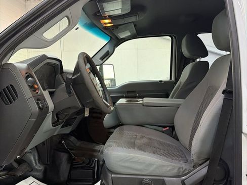 Used 2014 Ford F550 4x4 Crew Cab Super Duty image 24
