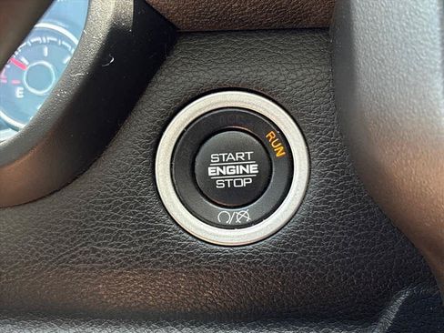 Used 2022 RAM 2500 Big Horn AWD/4WD image 18