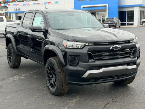 New 2026 Chevrolet Colorado Trail Boss AWD/4WD image 3