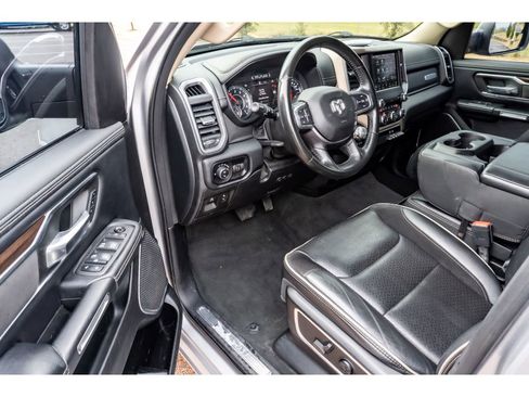 Used 2021 RAM 1500 Laramie w/ Off Road Group image 10