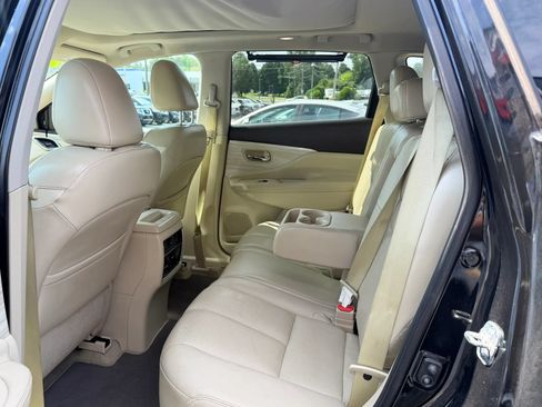 Used 2015 Nissan Murano Platinum w/ Platinum Technology Package FWD image 21