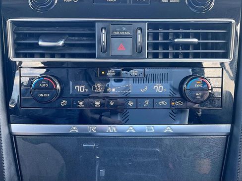 Used 2022 Nissan Armada SV image 32