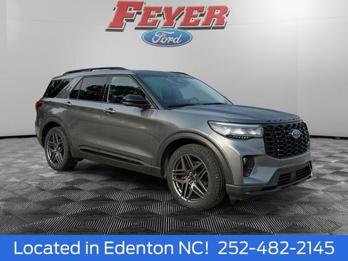 Certified 2025 Ford Explorer ST AWD/4WD image 8